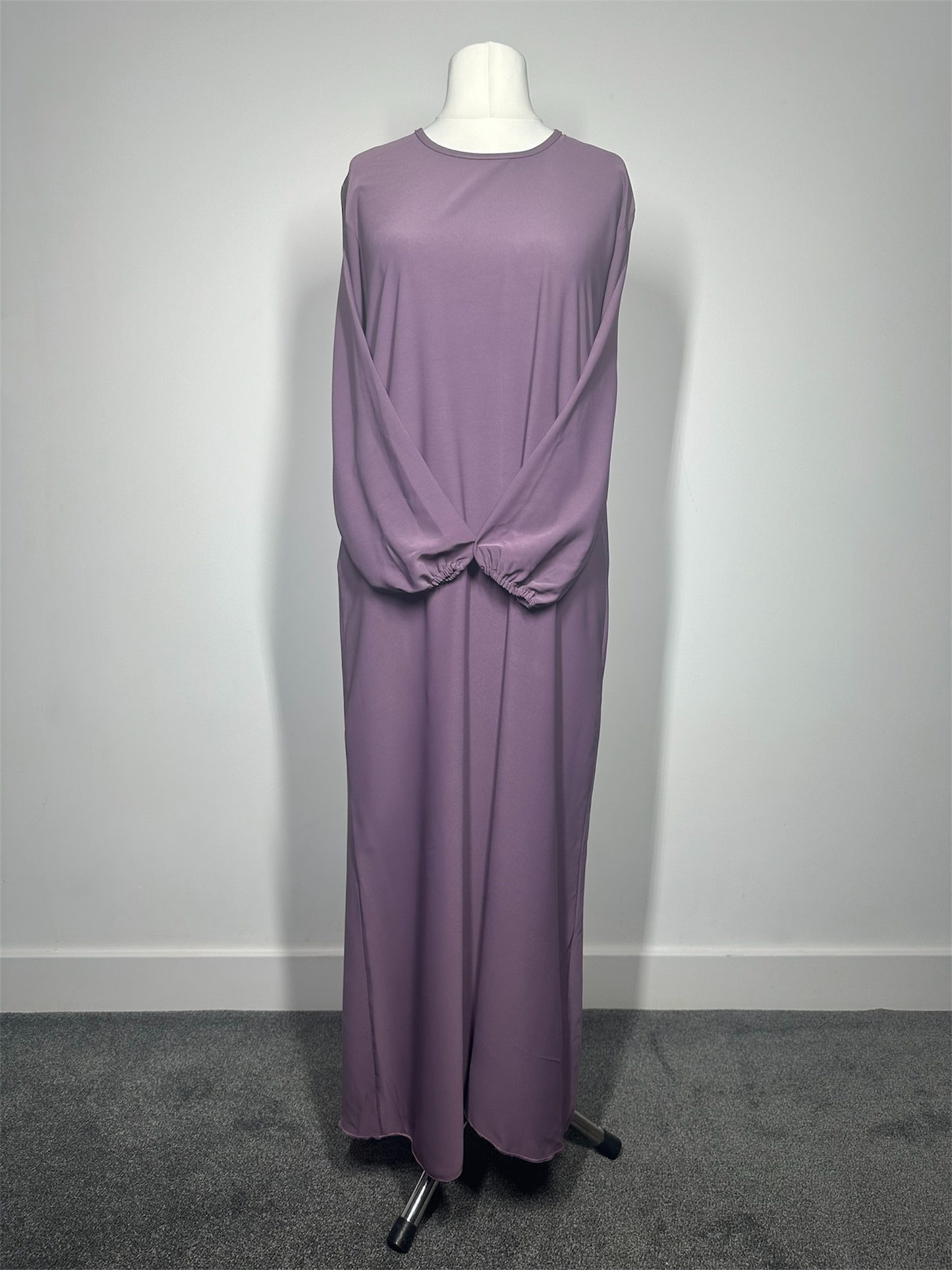 Purple Plain abaya with elasticated cuff sleeves and Belt