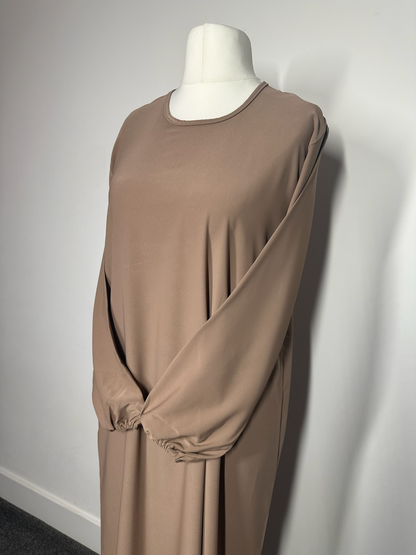 Coffee Plain abaya with elasticated cuff sleeves and Belt